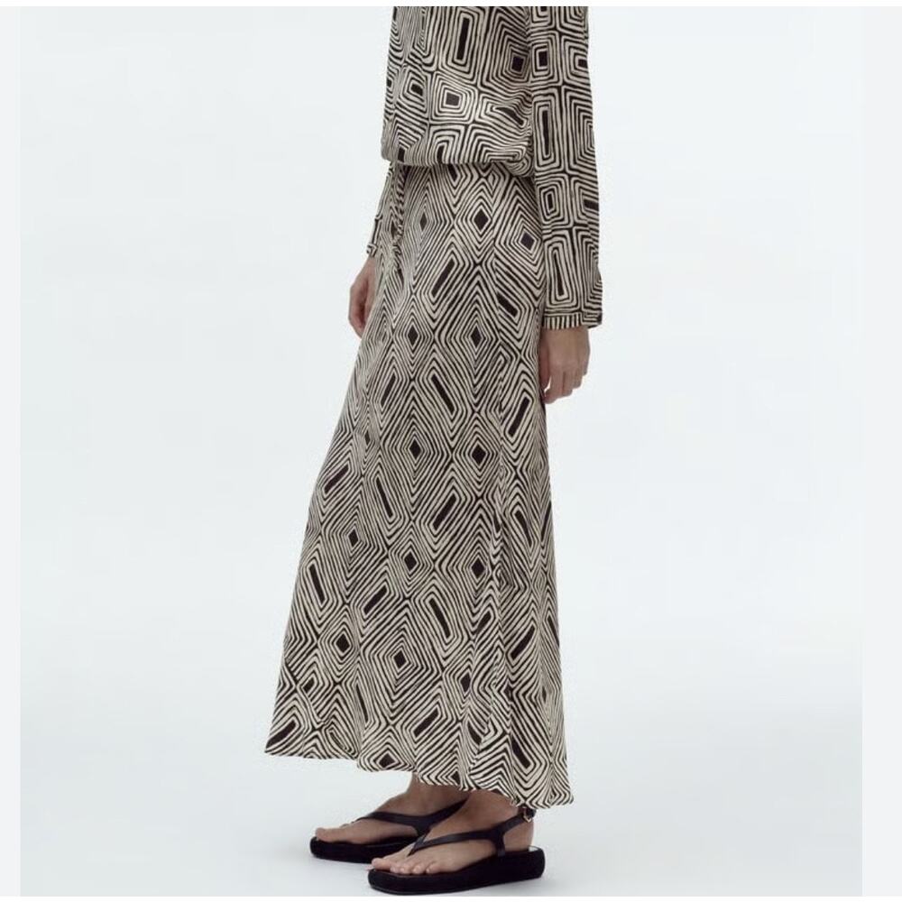 NWT ZARA Maxi Skirt A-line Silky Geometric Print Medium 100% Viscose 90s Y2k